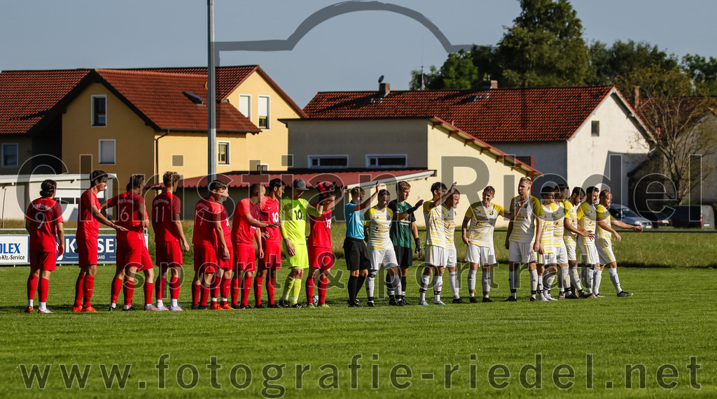 2023-08-18_001_SpVgg_Eichenkofen_gegen_FC_Langenpreising | Erding, Deutschland, 18.08.2023:
Fußball, A-Klasse 2023 / 2024, 3. Spieltag, SpVgg Eichenkofen gegen FC Langenpreising, Endergebnis: 0:2

Schiedsrichter David Gasch

Foto: Christian Riedel / fotografie-riedel.net
