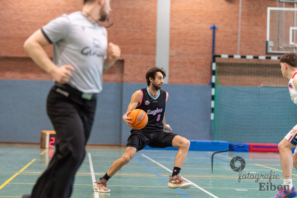 VFL Rastede-Westerstede 3 | VFL Rastede (weiß)-Westerstede 3 (schwarz) am 22.02.2026 in Rastede (Sporthalle); Photo: Philip Eiben 2025 - Realisiert mit Pictrs.com