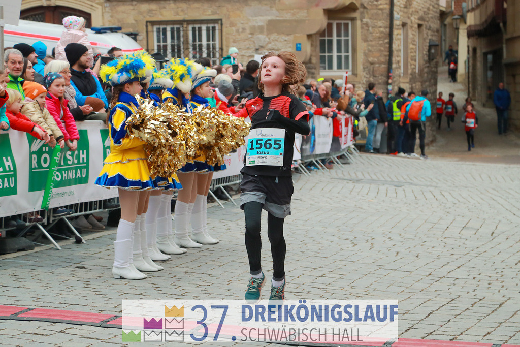 Stadtwerke Jugendlauf 1700m | 3 Koenigslauf 2023 - Realisiert mit Pictrs.com