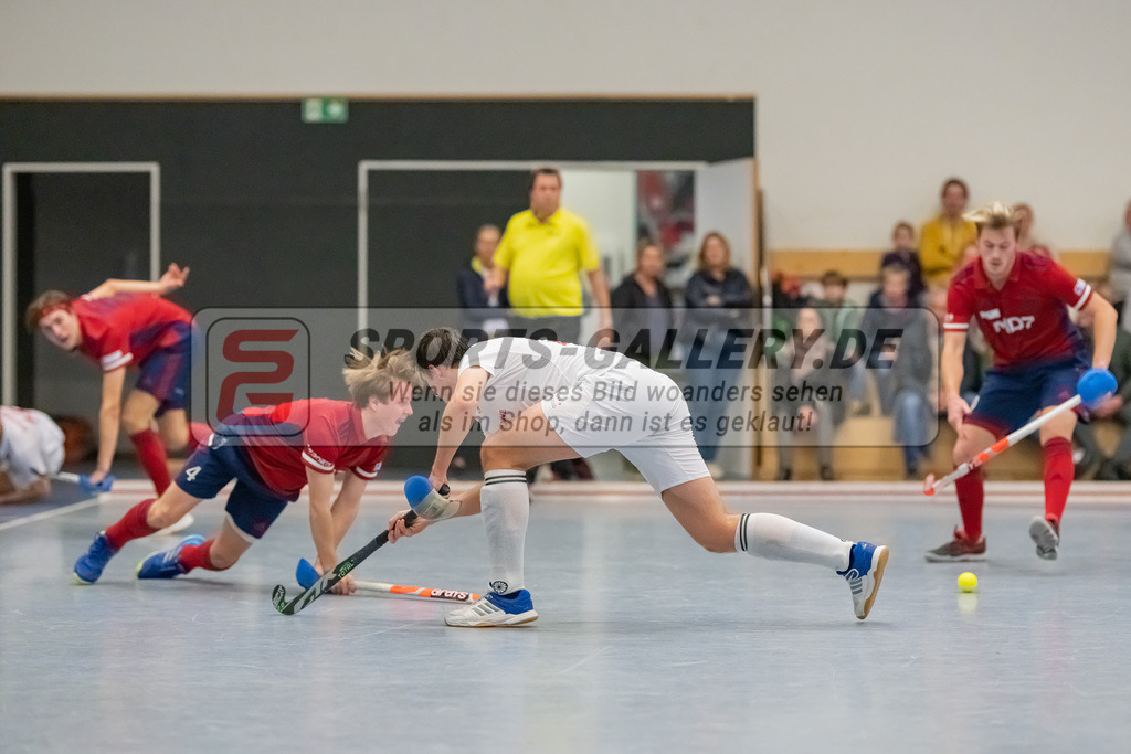 HK_20230107_102298 | 1. Bundesliga ( Halle ) Herren Düsseldorfer HC -  Crefelder HTC am 7.1.2023 Düsseldorfer HC, Düsseldorf , Boomes Anton ( Crefelder HTC #23 )