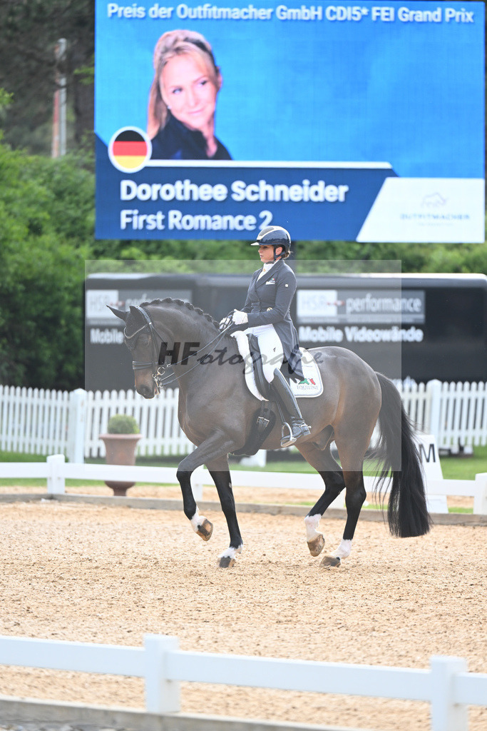 Schneider_First Romance_11232909 | hf-fotografie - Realisiert mit Pictrs.com