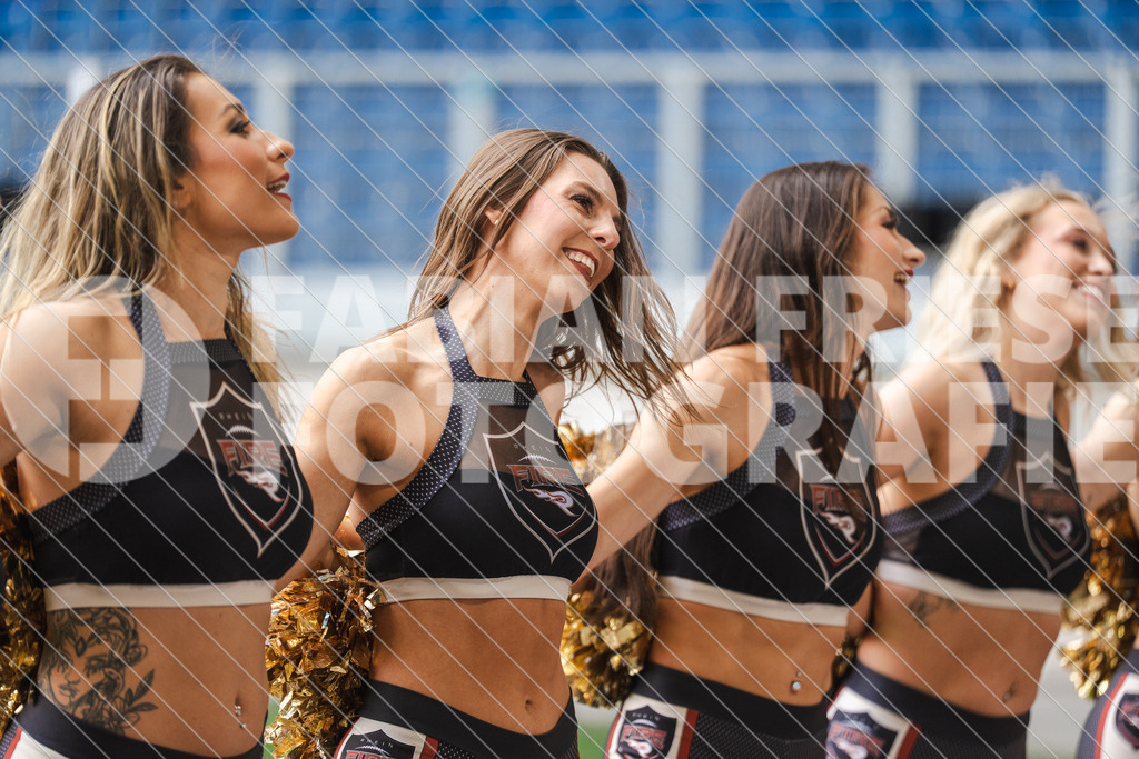 GER Rhein Fire vs. Paris Musketeers, Football, European League of Football, Spieltag 4, Saison 2025, 08.06.2025 | GER Rhein Fire vs. Paris Musketeers, Football, European League of Football, Spieltag 4, Saison 2025, 08.06.2025Foto: Fabian Friese - Realisiert mit Pictrs.com