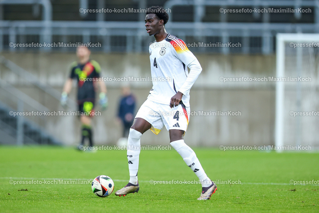 WUP14102402110 | 14.10.2024, Fußball, U20 Länderspiel Deutschland - Ghana, Stadion am Zoo, Wuppertal, Saison 2024 2025: Joshua Quarshie (GER #4)