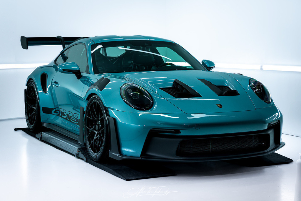 R6AT1249 _Alexander Tschuncky | Entdecken Sie die faszinierende Welt von Alexander Tschuncky Arts: Kreative Fotografie, atemberaubende Automobilkunst und hochwertiger Bilderdruck. Lassen Sie sich inspirieren! - Realisiert mit Pictrs.com