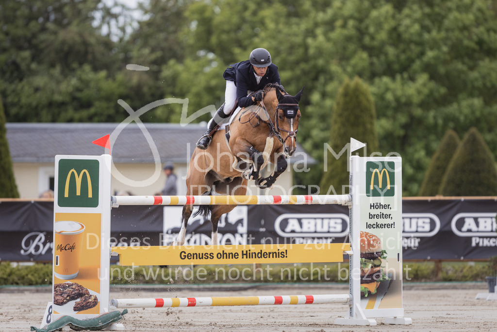230520_MayDays_Zeit-S-275 | Deine schönsten Turniermomente als professionelle Fotos! Entdecke hochwertige Pferdesport-Fotografie im Online-Shop. Jetzt Fotos finden & bestellen!