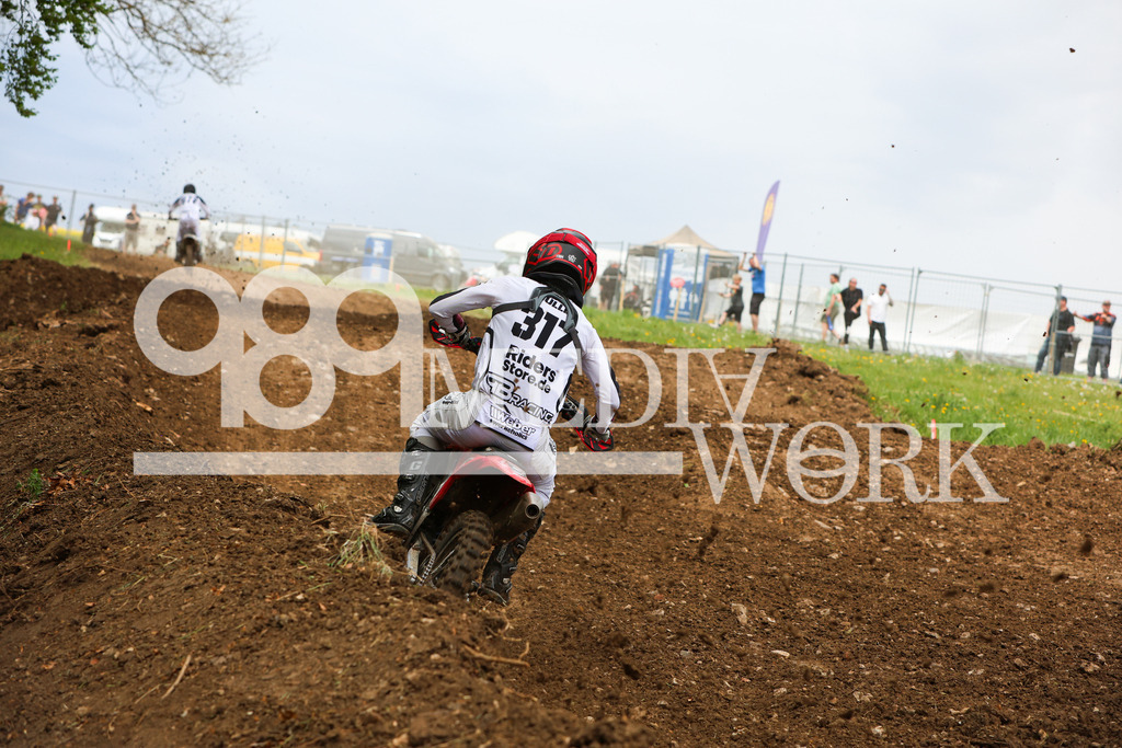 5E6A9401 | 989 MEDIAWORK