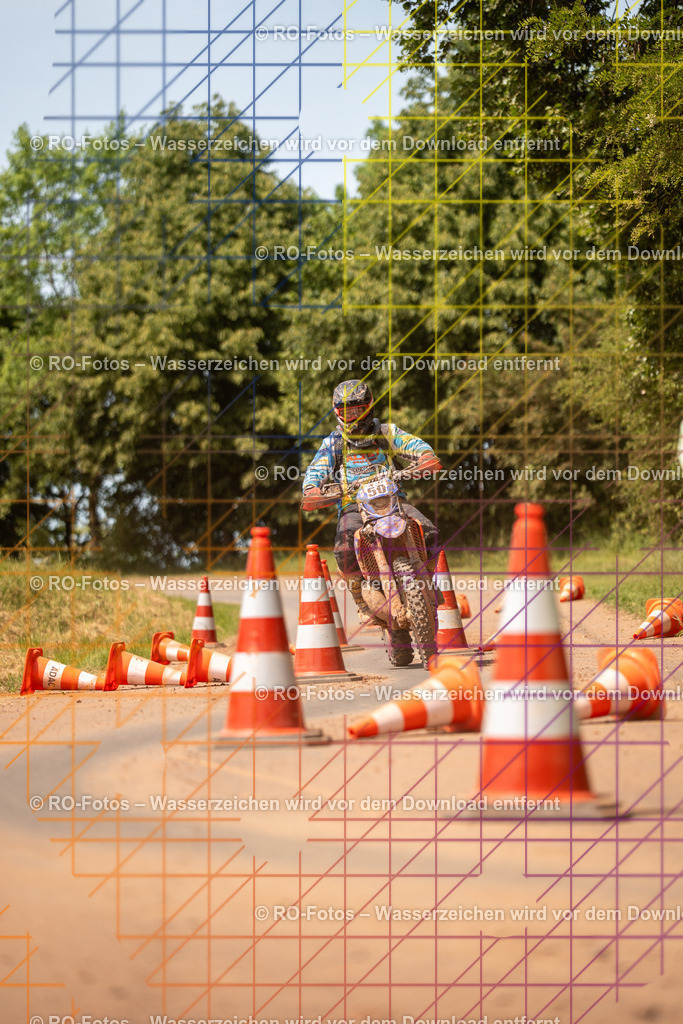 Wolfshausen 5 Lauf -704 | Sportfotografie von RO-Fotos: Motorsport, Motocross, Enduro, Laufveranstaltungen und Triathlon. Professionelle Fotos von Sportlern und Events. - Realisiert mit Pictrs.com