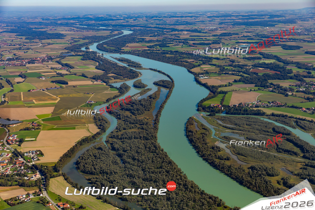 Aktuelles Luftbild von Inn St. Peter am Hart Kauf mit Lizenz / Bildrechten möglich- Die Luftaufnahme wurde 2021 mittels UL-Flugzeug erstellt ( keine Drohne ) - hochauflösende Kamera-Systeme von  Canon -Beste Qualität - Für grossformatige Ausdrucke geeignet. Die Geschenkidee !