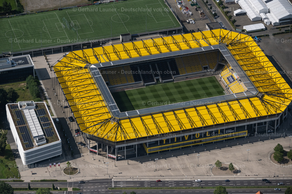 4049213 | Der Tivoli ist das Fußballstadion von Alemannia Aachen im Sportpark Soers im nordrhein-westfälischen Aachen auf dem ehemaligen Gut Tivoli.