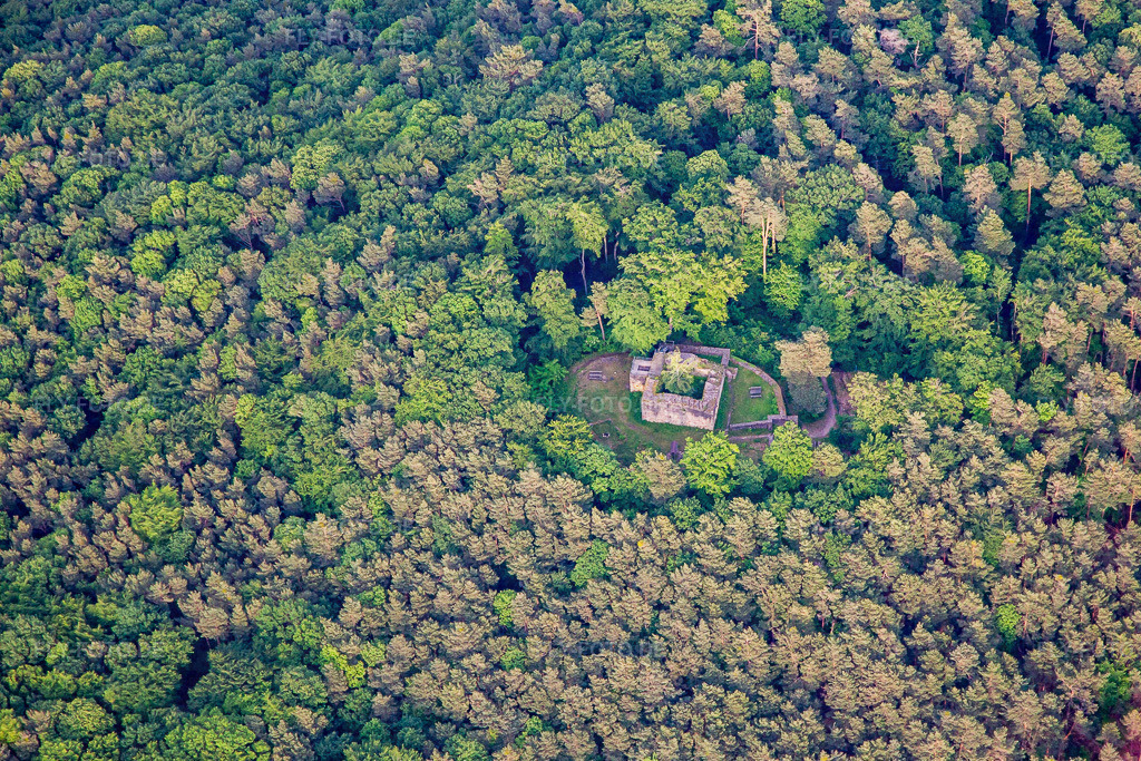 Ruine Waldschlössel | Luftbild: Ruine Waldschlössel in Klingenmünster im Bundesland Rheinland-Pfalz in Deutschland. Foto: IMG_140760.jpg vom 20.05.2024 durch ©2025 Werner Riehm fly-foto.de/copyright - Realisiert mit Pictrs.com