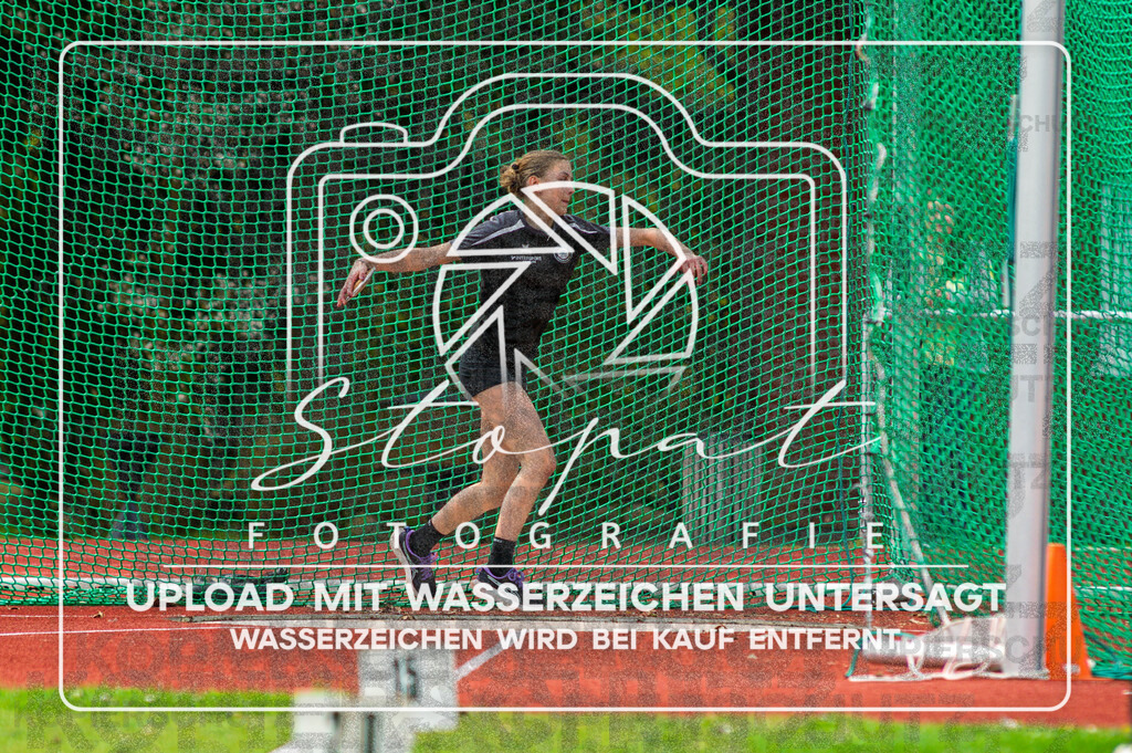 KMHK-1043 | Emilia Okowity (Eintracht Munster (NI)) bei den Kreismeisterschaften Leichtathletik-Wurf Heidekreis 2026 im Boehmewaldstadion, Soltau (Simon Paul Stopat) - Realisiert mit Pictrs.com