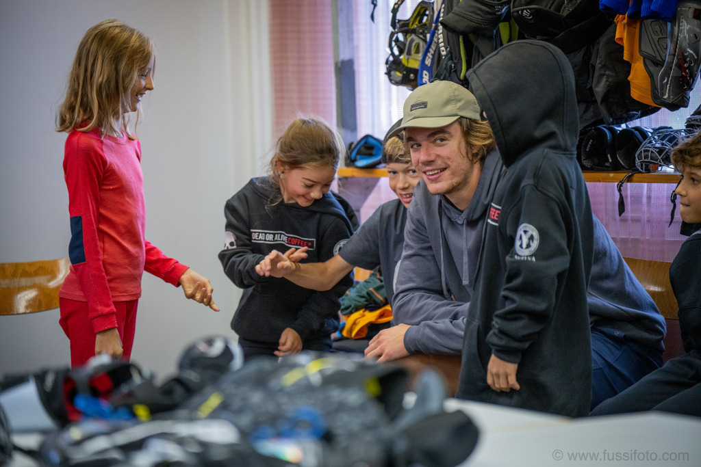 2025-09JP Hockey-Camp-Widnau-1259 | "Fussifoto.com – Ihr Ansprechpartner für hochwertige Fotografie! Entdecken Sie kreative Bilder und professionelle Dienstleistungen. Kontaktieren Sie uns für Ihre Projekte!"