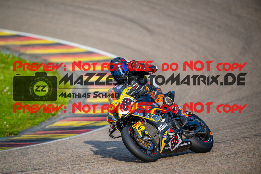 MaZZes_FotoMatrix_240504_6007705_6671 | STK1000