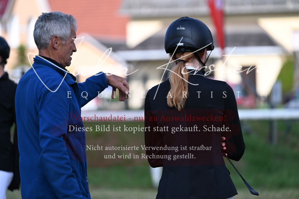 DSC_7675 | Pferde- und Turnierfotografie in Westsachsen. Pferdeportraits, Auftragszeichnungen und intuitive Kunst.