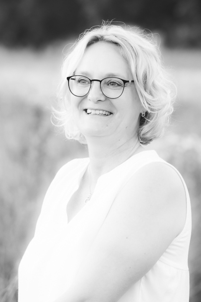 Inga | Kaufen sie online außergewöhnliche Fotografien auf Leinwand Acrylglas Fotoprint Aludibond von holgerweigeltfotografie - Realisiert mit Pictrs.com