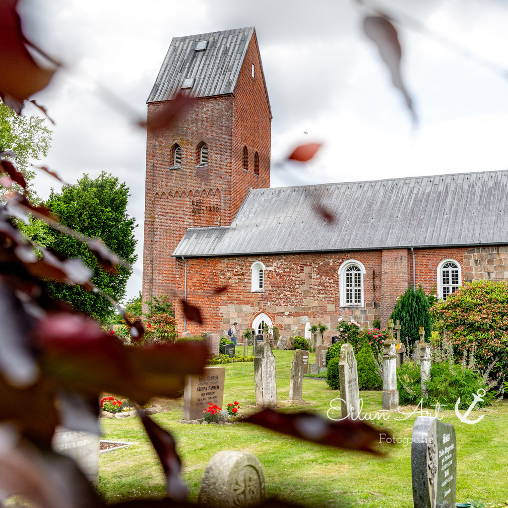 20240605-EAF_1657 | Eilun-Art-Fotografie Levke Martens, ihre Fotografin für Immobilien- und Landschaftsfotografie auf Föhr, Föhrer Motive als Poster, Leinwand, hinter Acrylglas oder stelle dir deinen eigenen Monatskalender zusammen, mit nur einem Klick