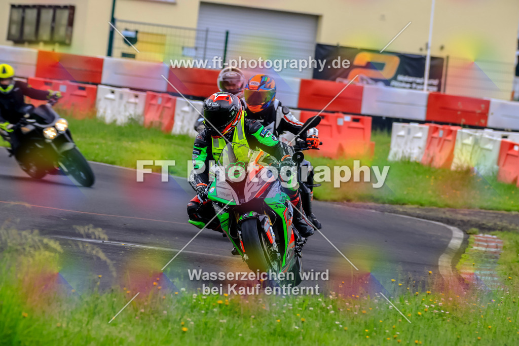 VBK-6580 | Hier findet Ihr Bilder von Touristenfahrten auf der Nürburgring Nordschleife oder von anderen Veranstaltungen die ich besucht habe. Viel Spass beim Durch Schauen 