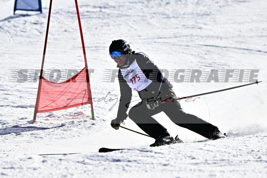 DSC_9498a | Kaufen Sie Sportbilder im Onlineshop von Andy Scherrer Sportfotografie. Faszinierende Bilder von Sportevents aus der ganzen Schweiz. Fussball, Frauenfussball, Unihockey, Handball, Schwingen und weiteren Sportarten. - Realisiert mit Pictrs.com