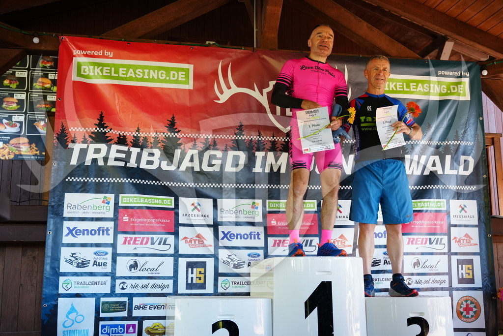 FC101004 | Fotogalerie der Treibjagd im Dunkelwald - Dein MTB Etappenrennen im Erzgebirge - Realisiert mit Pictrs.com