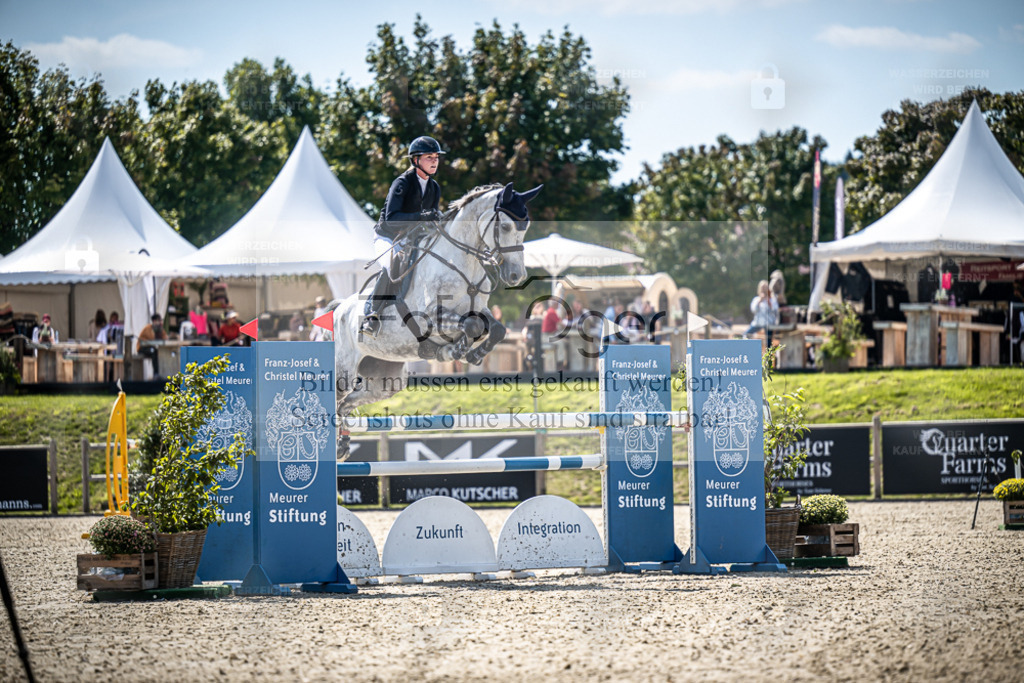 DOS_3175 | Entdecke hochwertige Reitturnierfotos von Foto Oger. Professionell, emotional und authentisch – jetzt Lieblingsmomente im Shop bestellen. - Realisiert mit Pictrs.com