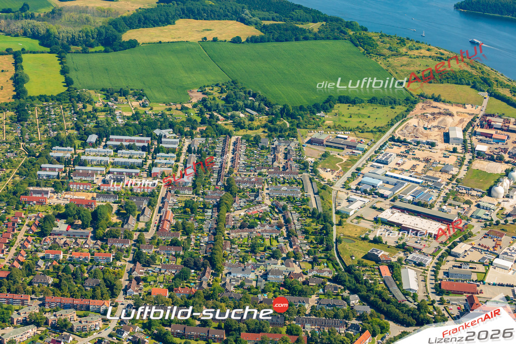 Alt Kücknitz Lübeck Bild- Das Luftbild wurde 2025 vom UL-Flugzeug heraus erstellt ( keine Drohne bzw. Drohnenaufnahme ) - Hochauflösende Luftaufnahme -Nicht vergleichbar mit Google Maps oder Satelittenbilder- Die Geschenkidee !Mit Lizenz und Bildrechte bestellbar - CC