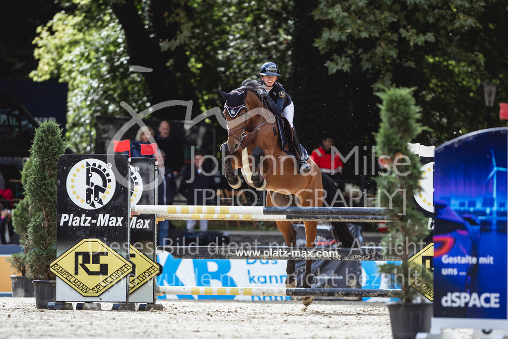 240912_OWLCh_AmateurM-409 | Deine schönsten Turniermomente als professionelle Fotos! Entdecke hochwertige Pferdesport-Fotografie im Online-Shop. Jetzt Fotos finden & bestellen!