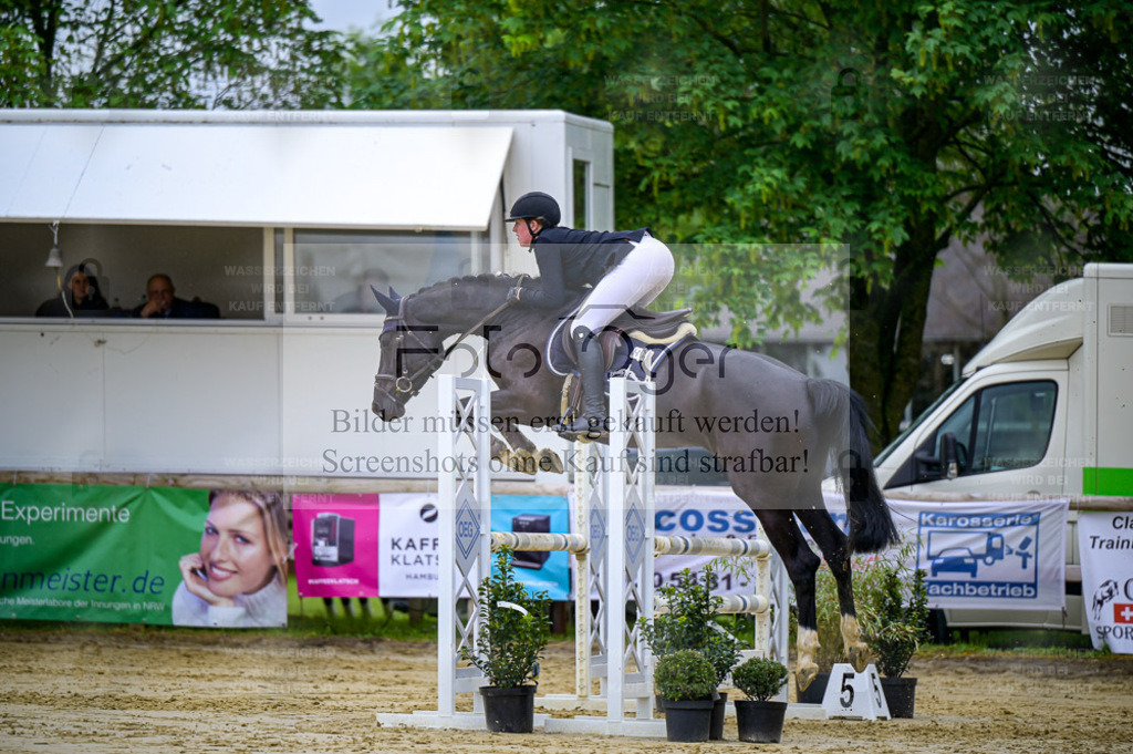 Reitturnier Lienen | Entdecke hochwertige Reitturnierfotos von Foto Oger. Professionell, emotional und authentisch – jetzt Lieblingsmomente im Shop bestellen. - Realisiert mit Pictrs.com
