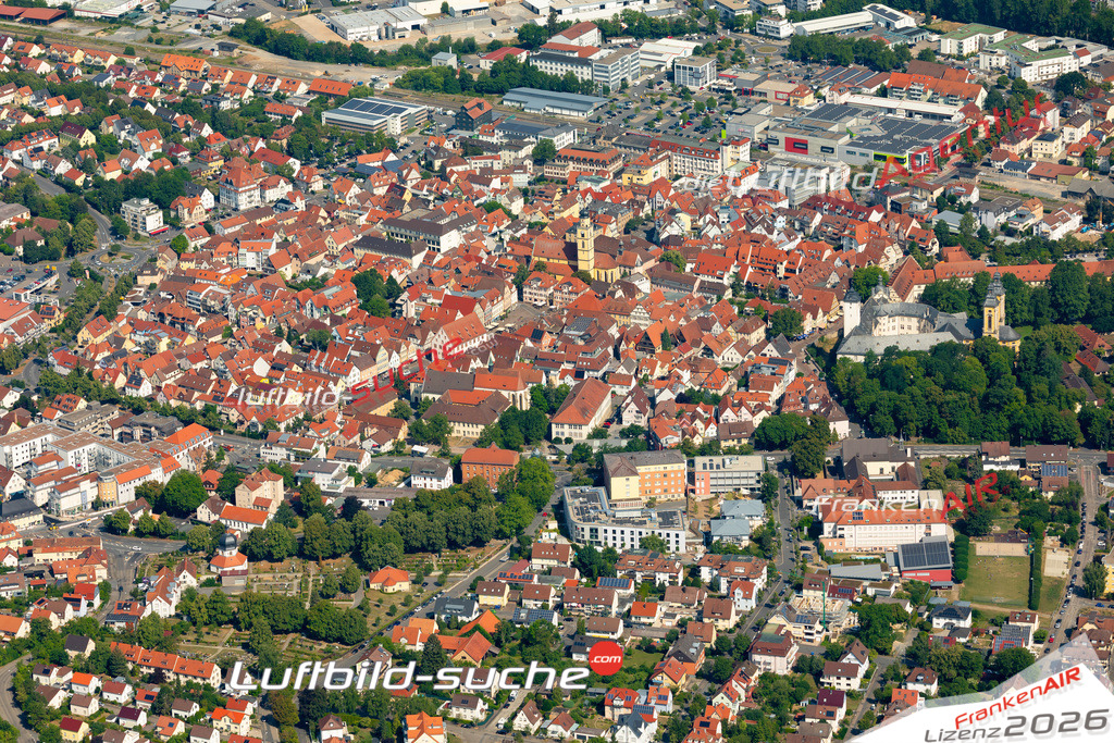 Das Luftbild zeigt :  Bad Mergentheim - Die Luftaufnahme wurde 2023 vom UL-Flugzeug aus erstellt ( keine Drohne ) - Hochauflösende Luftaufnahme - Für grossformatige Ausdrucke geeignet. Die Geschenkidee !Mit Lizenz und Bildrechte bestellbar