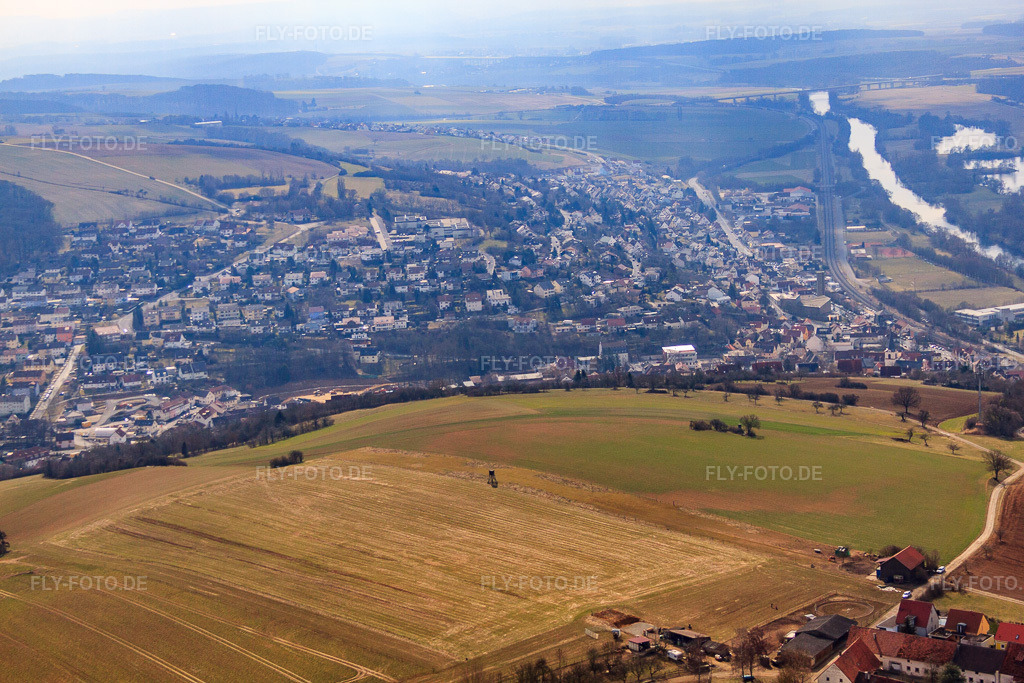 Luftbild: Dorf am Mainufer von Westen in Schonungen im Bundesland Bayern in Deutschland. Foto: IMG_56257.jpg vom 07.04.2013 durch Werner Riehm/FLY-FOTO.de
