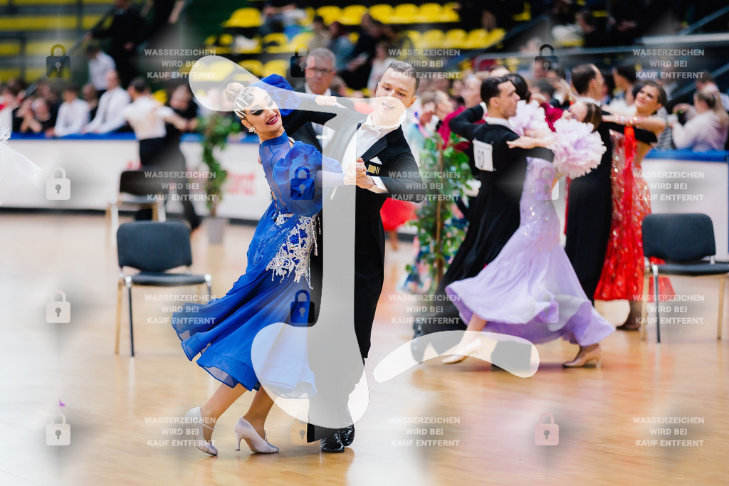 Hessen Tanzt WDSF International Open Standard 23rd (43) Cedrik Heinrich _ Luana Giersbeck (TTC Fortis Nova Maintal)-2025-05-17-9040 | Webshop for digital downloads and prints of dance sport, event & show photographer Julian Link - Realisiert mit Pictrs.com