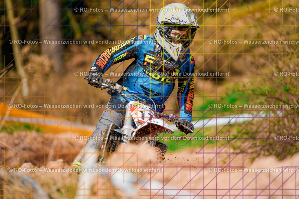 1 2 Lauf Mernes-110 | Sportfotografie von RO-Fotos: Motorsport, Motocross, Enduro, Laufveranstaltungen und Triathlon. Professionelle Fotos von Sportlern und Events. - Realisiert mit Pictrs.com