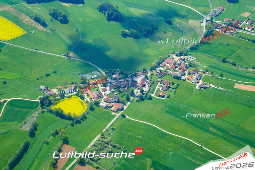 Die Luftaufnahme Oberreinbach - Neukirchen wurde vom UL-Flugzeug (keine Drohne) aus fotografiert.Hohe Druck- Auflösung-die Geschenkidee!