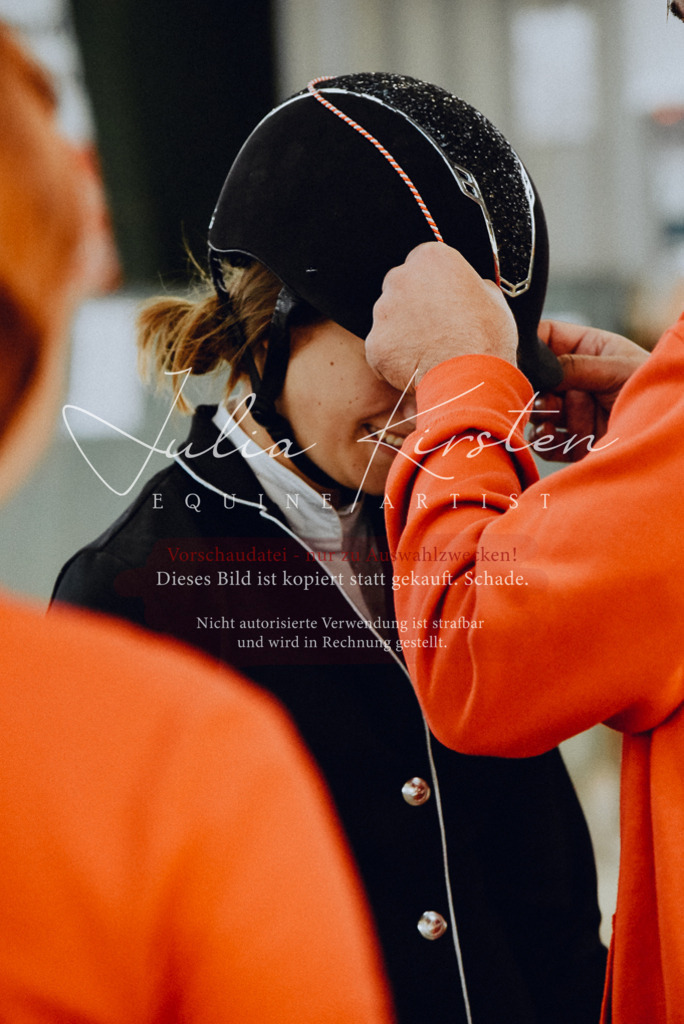 DSC_7376 | Pferde- und Turnierfotografie in Westsachsen. Pferdeportraits, Auftragszeichnungen und intuitive Kunst.
