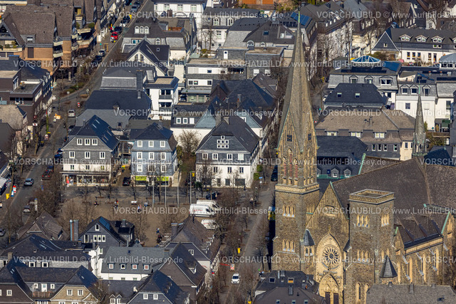 Olpe250307871Mitte | Luftbild, City mit Marktplatz und St. Martinus katholische Kirche, Olpe-Stadt, Olpe, Sauerland, Nordrhein-Westfalen, Deutschland