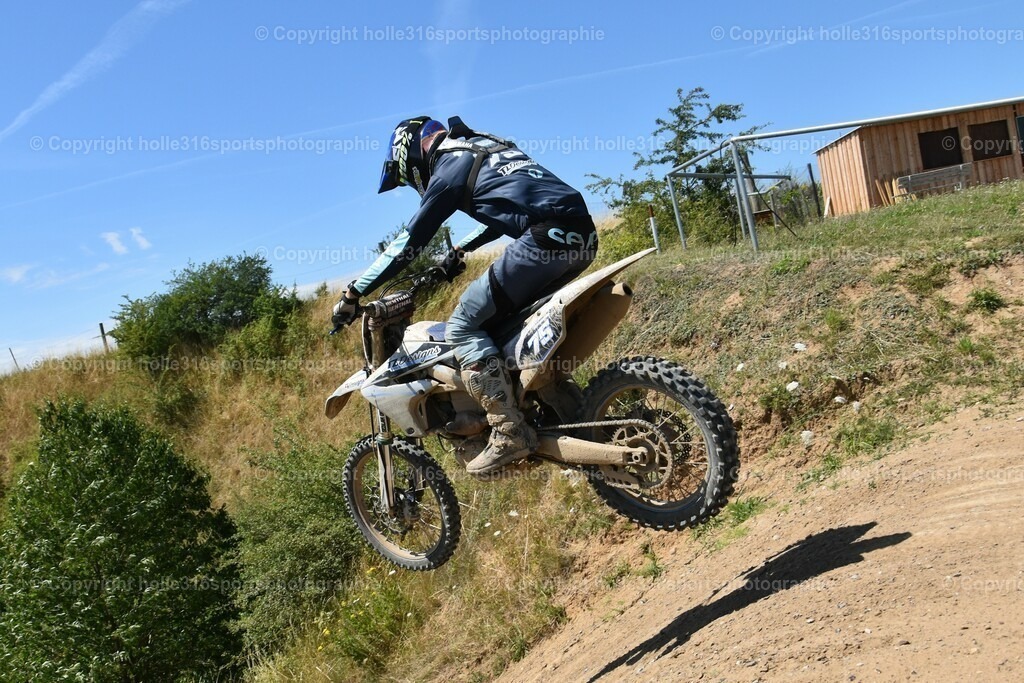 DSC_0211 (2) | Sportfotografie , Motorsport, Motoross, Reitsport, Mointainbike, Enduro,
Landschaft , Outdoor, Eventfotografie, Landschaft, Bilder online bestellen - Realisiert mit Pictrs.com