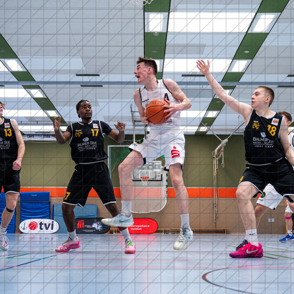 JBBL Relegation Gruppe 1 25/26 | Spieltag 16 | Charisma Young Bulls vs. SG Bernau-Berlin-Nord | 15.02.26: JBBL Relegation Gruppe 1 25/26 | Spieltag 16 | Charisma Young Bulls vs. SG Bernau-Berlin-Nord / Ibbenbüren / Deutschland  //   CREDIT:www.bullenfotos.de, Martin König, Hörner Weg 40, D-49078 Osnabrück, +4917663732967 // Nutzung und Weitergabe nur zu den vereinbarten Zwecken. Presseanfragen an Ersteller. Alle Rechte beim Ersteller. Honorierung nach MFM. - Realisiert mit Pictrs.com