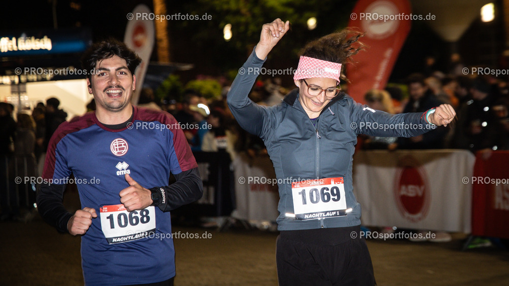 23. ASV Nachtlauf; Koeln, 13.05.26 | Impressionen vom 23. ASV Nachtlauf am 13.05.26 am Tanzbrunnen in Koeln. Foto: BEAUTIFUL SPORTS/Axel Kohring