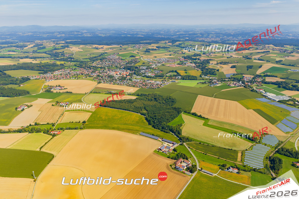 Luftaufnahme von  Fürstenzell - Die Luftaufnahme wurde 2025 vom UL-Flugzeug heraus erstellt ( keine Drohne ) - Hochauflösende Luftaufnahme - für professionelle Ausdrucke geeignet. Die Geschenkidee !Mit Lizenz und Bildrechte bestellbar