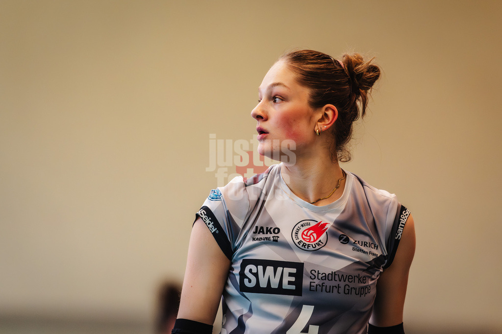 Volleyball | Frauen | Saison 2025/2026 | Volleyball Bundesliga | ETV Hamburger Volksbank Volleys vs. Schwarz-Weiß Erfurt | 15.02.2026 | Lotte Goertz (#4, Schwarz-Weiß Erfurt)
