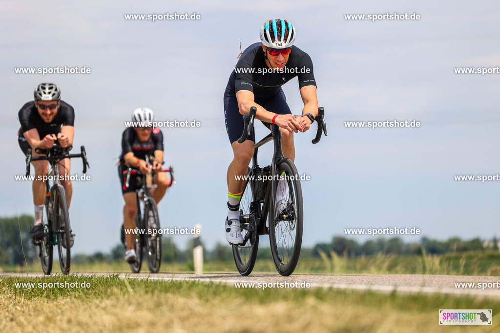 BR8A7186 | Stadttriathlon Erding 2025. #yourpictrs #sportshot_your_pictrs @Sportshotphotography #stadttriathlonerding Copyright: www.sportshot.de