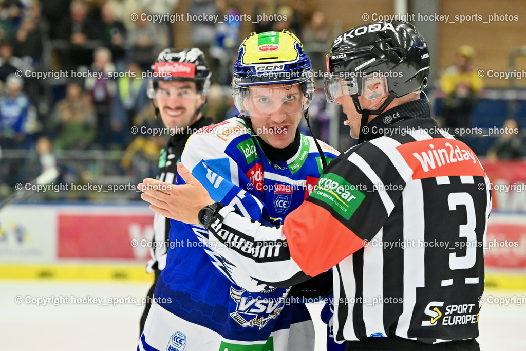 EC IDM WÄRMEPUMPEN VSV vs. Vienna Capitals | #77 Philipp Lindner EC VSV, SMETANA LADISLAV Referee, EC IDM WÄRMEPUMPEN VSV vs. Vienna Capitals, EC IDM WÄRMEPUMPEN VSV vs. Vienna Capitals am 16.11.2025 in Villach (Stadthalle Villach), Austria, (Photo by Bernd Stefan)