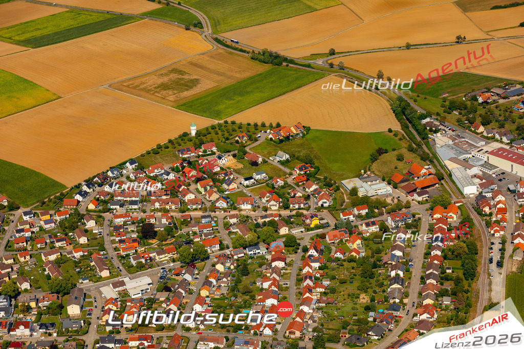 Das Luftbild zeigt :  Siegelsbach - Die Luftaufnahme wurde 2024 vom UL-Flugzeug aus erstellt ( keine Drohne ) - Hochauflösende Luftaufnahme - Für grossformatige Ausdrucke geeignet. Die Geschenkidee !Mit Lizenz und Bildrechte bestellbar