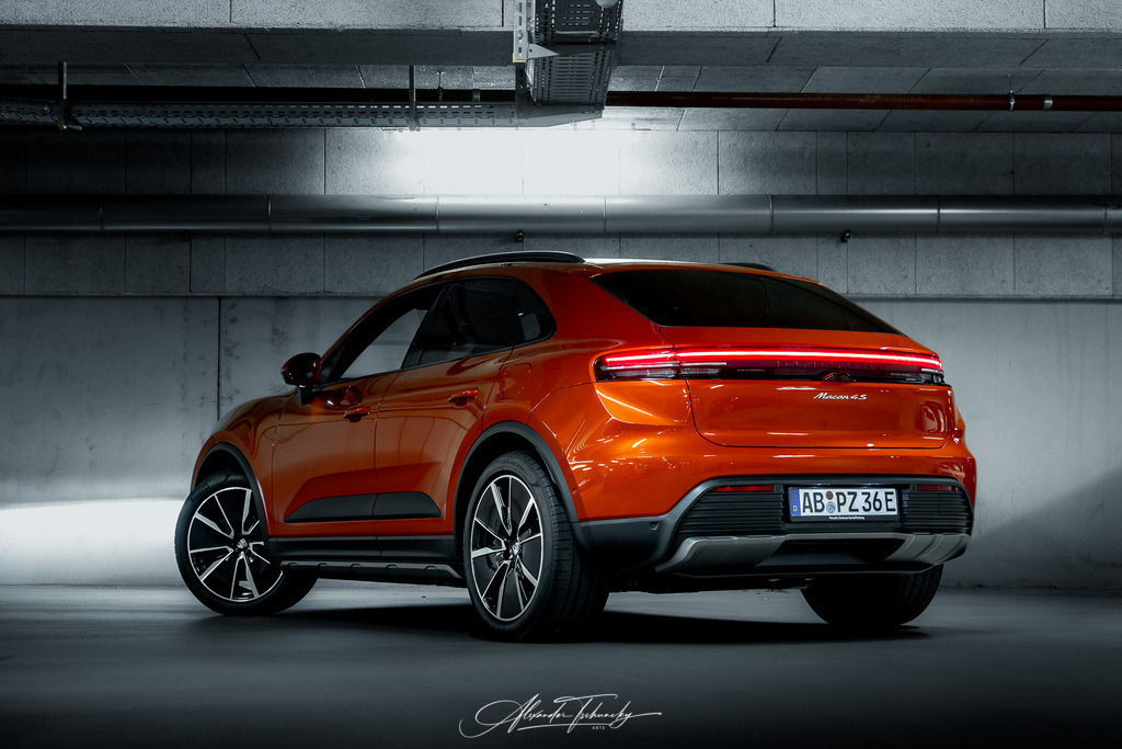 R6AT6811 _Alexander Tschuncky | Entdecken Sie die faszinierende Welt von Alexander Tschuncky Arts: Kreative Fotografie, atemberaubende Automobilkunst und hochwertiger Bilderdruck. Lassen Sie sich inspirieren! - Realisiert mit Pictrs.com