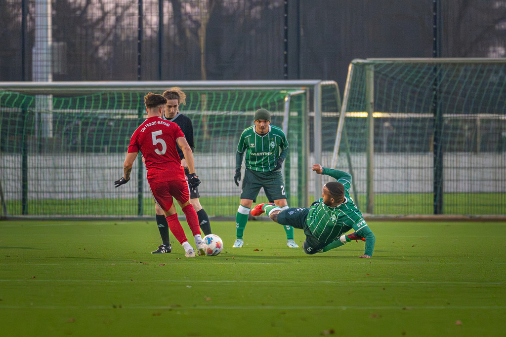 _DSC1623 | Professionelle Fußball- und Sportfotografie. Spielbilder online ansehen und kaufen – Einzelbilder oder komplette Galerien in hoher Qualität. - Realisiert mit Pictrs.com