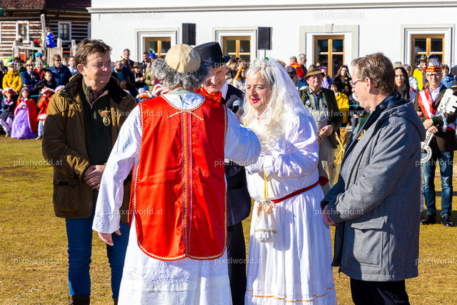 Bärentreiben in Steuerberg | Bildershop von pixelworld.at - Realisiert mit Pictrs.com