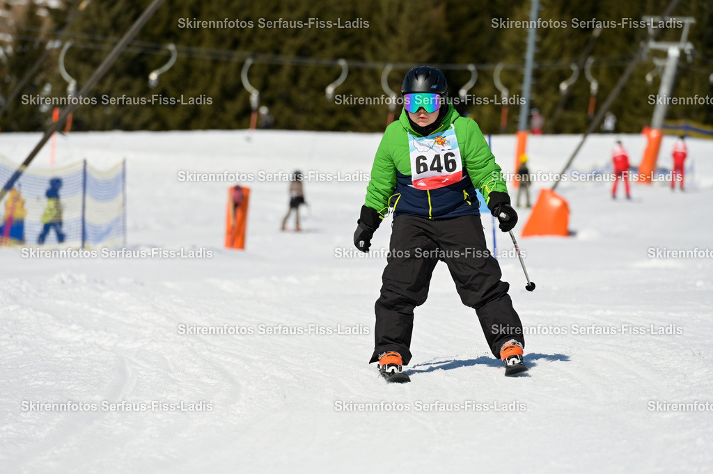 SRF_27.02.2026_712 | Skirennfotos,Serfaus,Fiss,Ladis,Kinderskirennen,Winter,Tirol,Oberland,skirace,SFL,feelfree,weil wir's genießen,ski,Ski,skifahren,Sonnenplateau, - Realisiert mit Pictrs.com