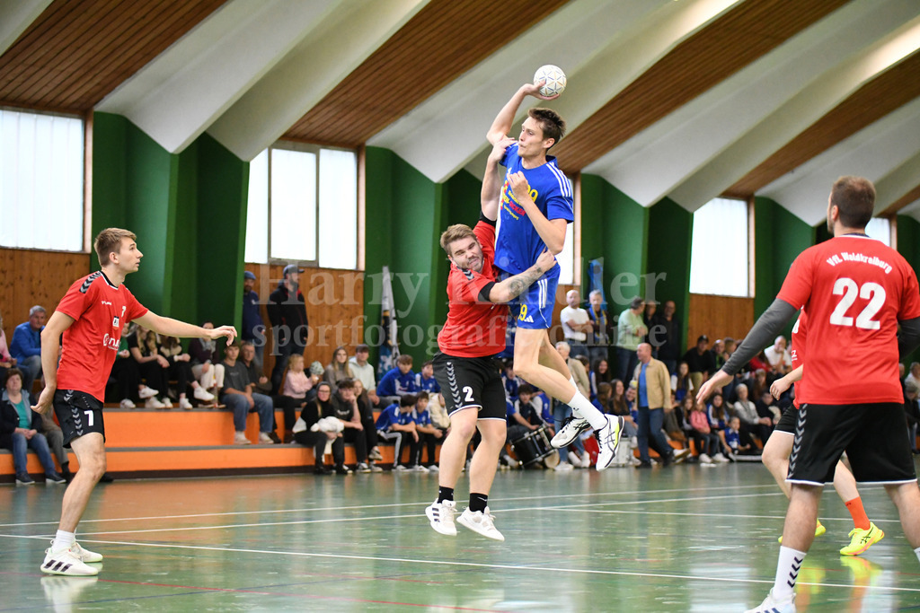 SSG Metten :  VfL Waldkraiburg | SSG Metten :  VfL Waldkraiburg  35:24  Patrick Sigl (SSG Metten) - Realisiert mit Pictrs.com