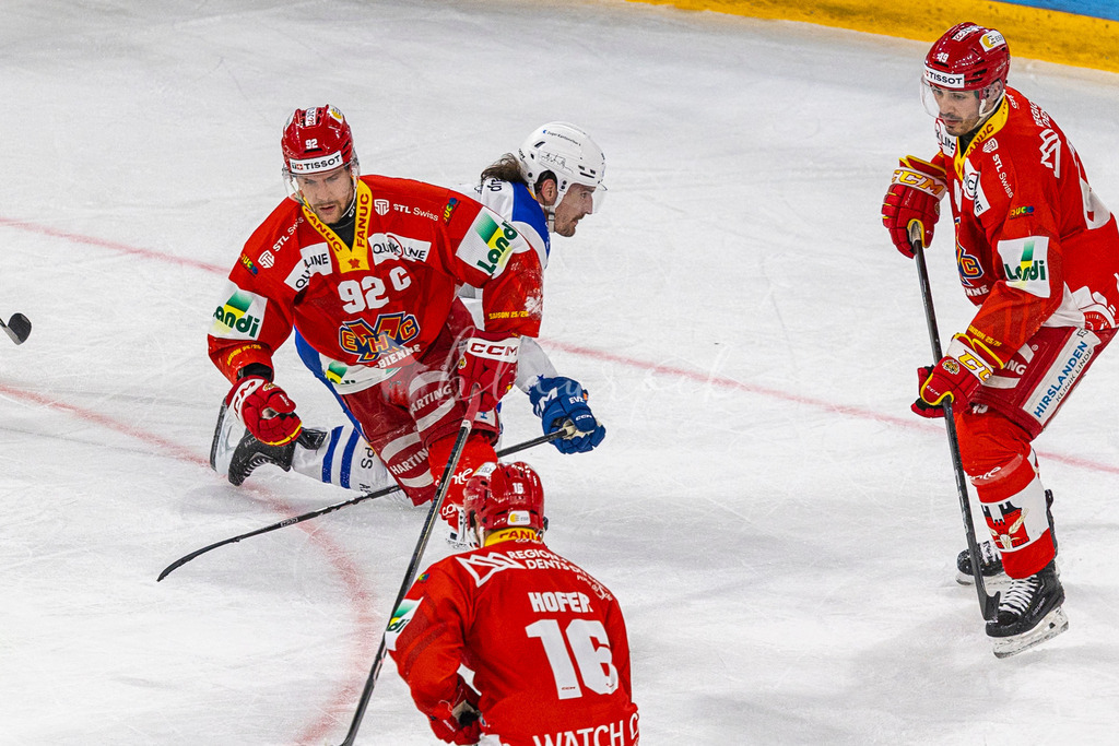 EHCB vs EVZ 20260227_WB-7457 | Sportbilder, Sportfotograf, Hochzeits- und Eventfotografin, Flugshows, Portraits und Tiershooting, Aviation, Downhill, Nationalleague, Swissleague, International