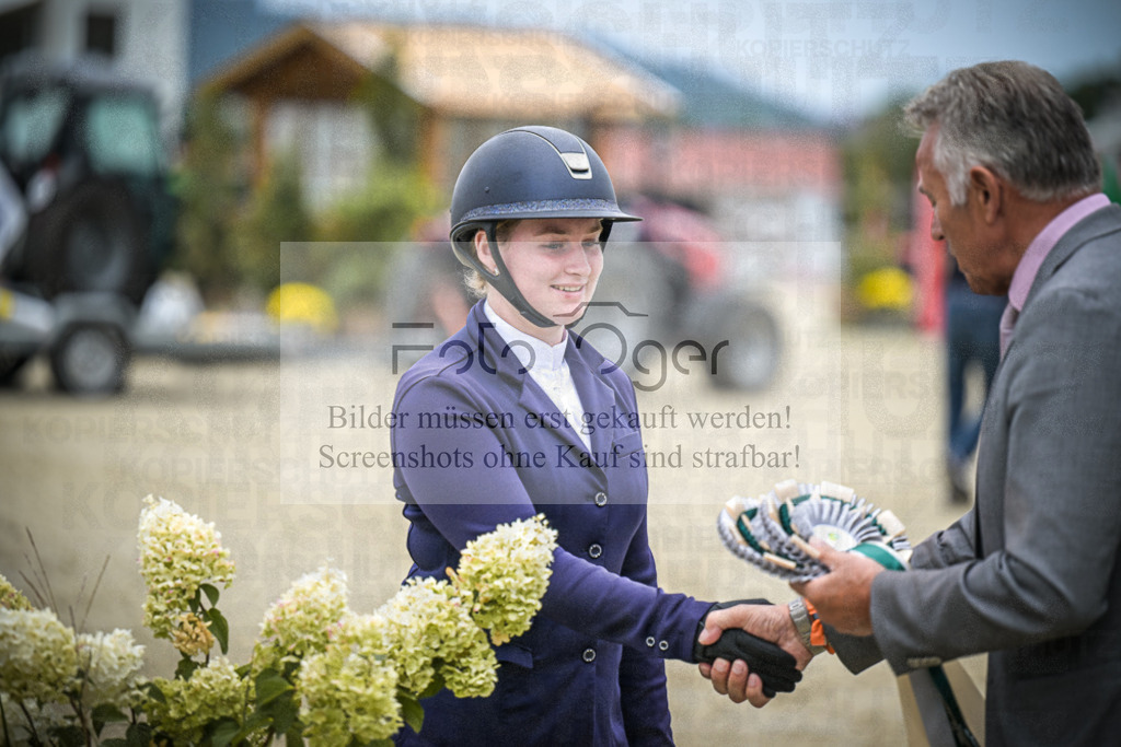 DOS_0062 | Entdecke hochwertige Reitturnierfotos von Foto Oger. Professionell, emotional und authentisch – jetzt Lieblingsmomente im Shop bestellen.Deutschlandweite Turnierfotografie. - Realisiert mit Pictrs.com