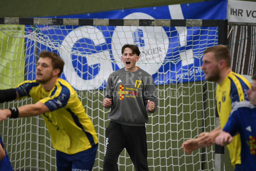 SSG Metten : SC Eching | Max Bürger (Tormann SSG Metten #17) - Realisiert mit Pictrs.com